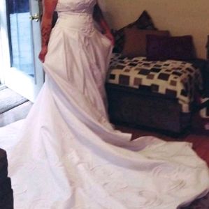Marys Bridal Wedding Gown